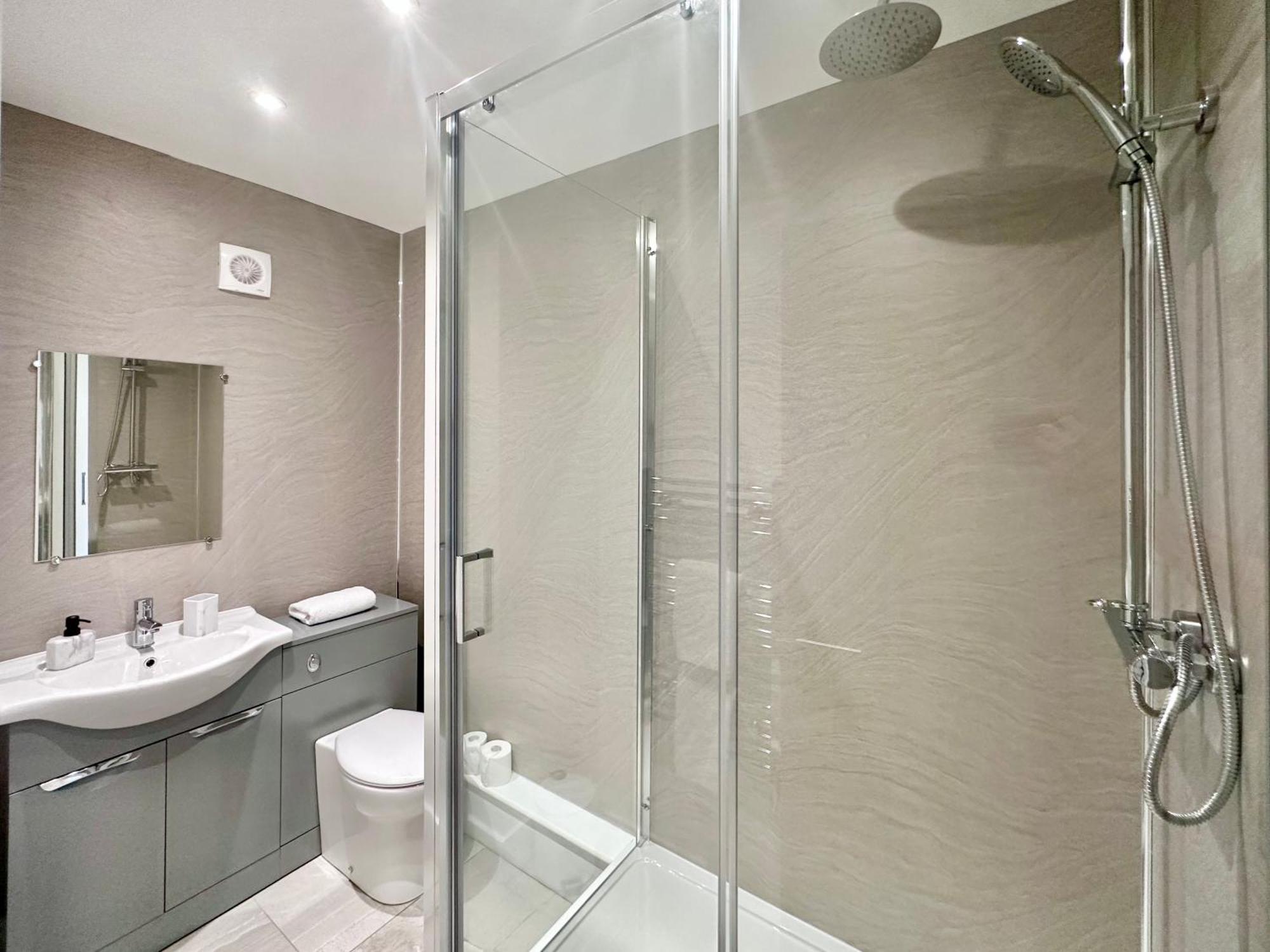 Fountain Apartment No 5 With Free Parking 约克 外观 照片
